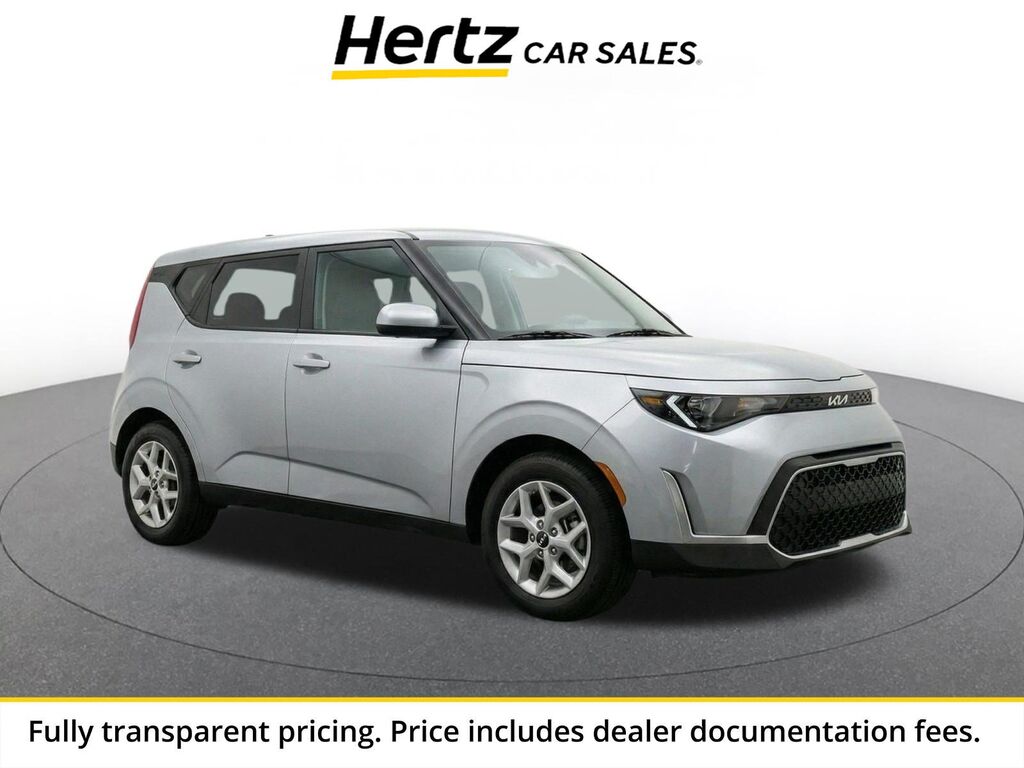 2025 Kia Soul LX — photo 1 of 2