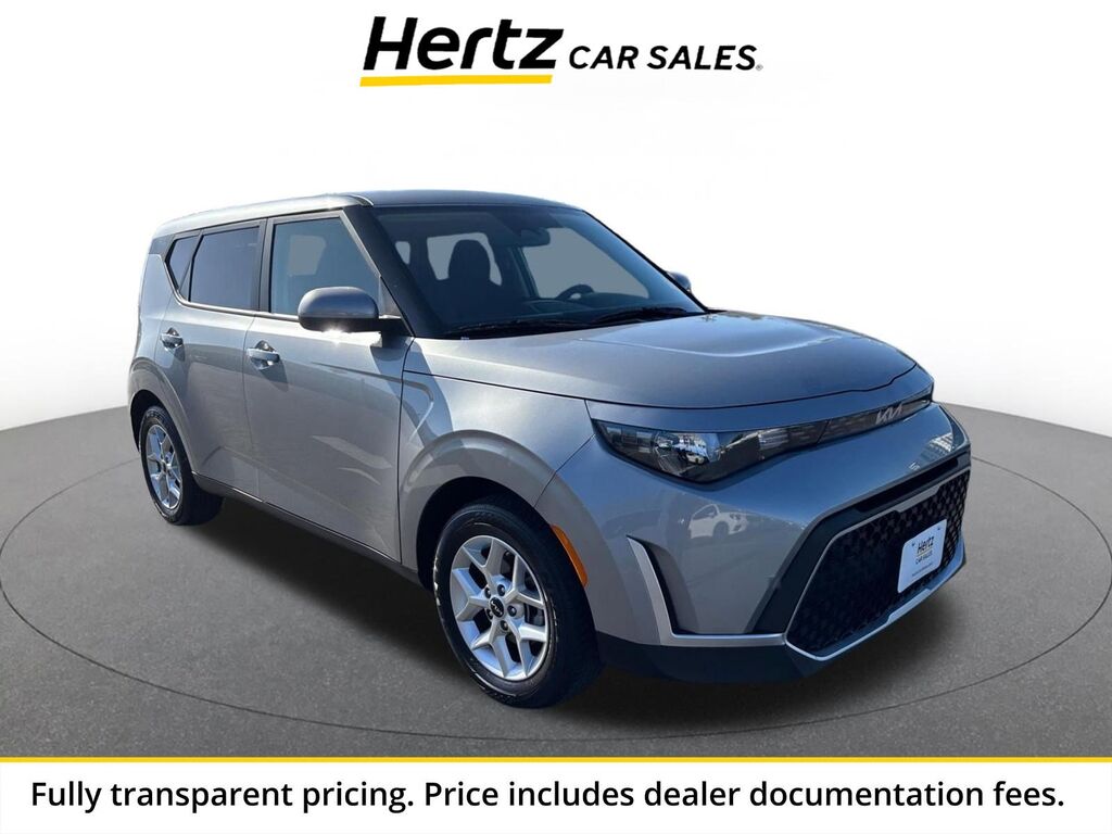 2025 Kia Soul LX — photo 1 of 13