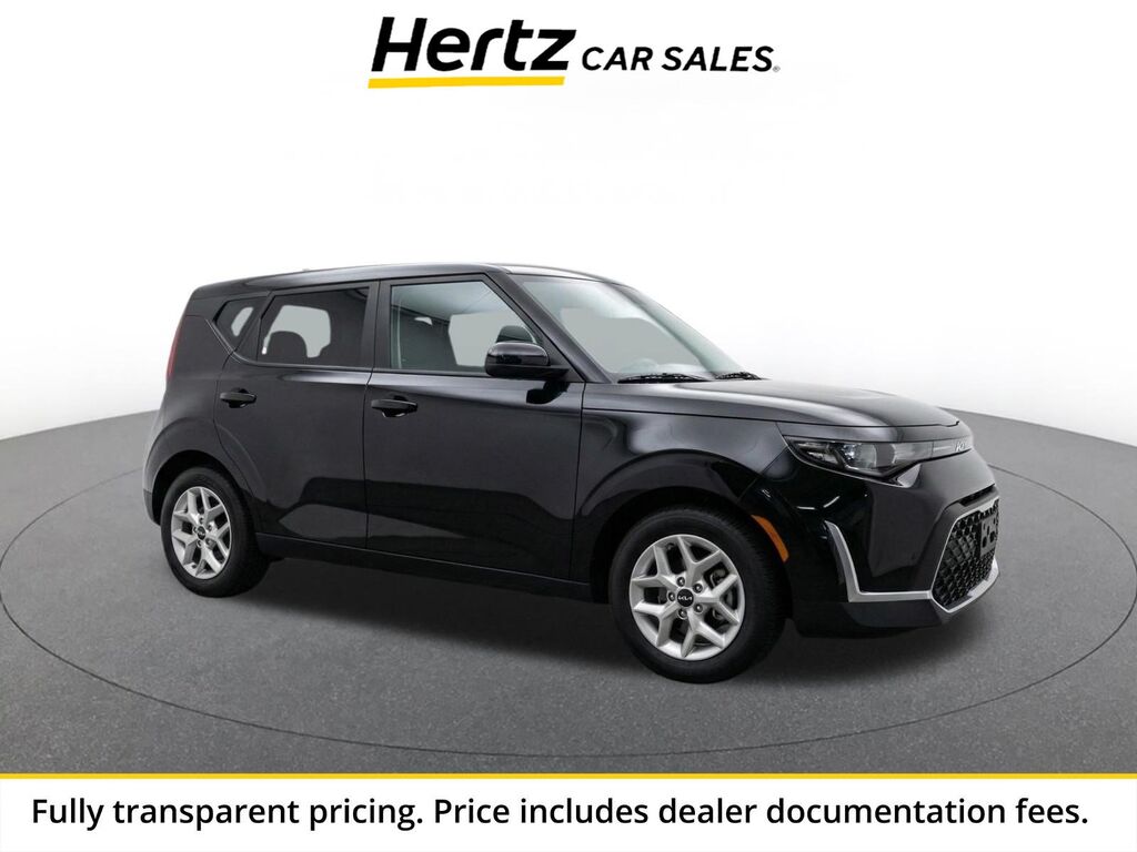 2025 Kia Soul LX — photo 1 of 2