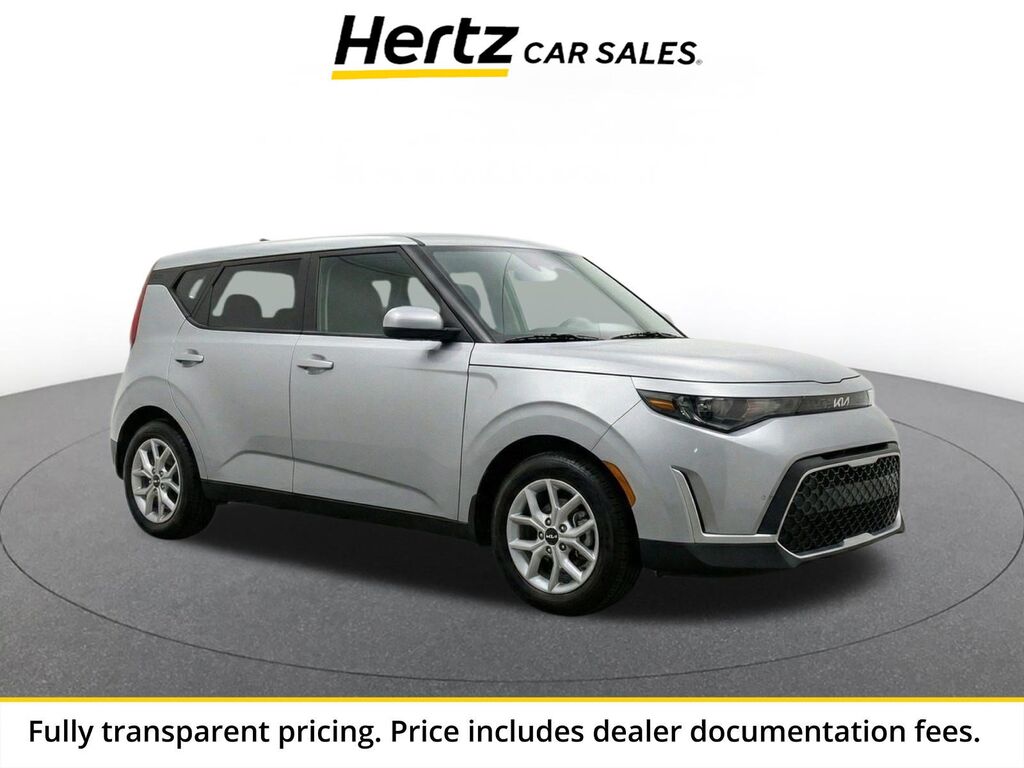 2025 Kia Soul LX — photo 1 of 2