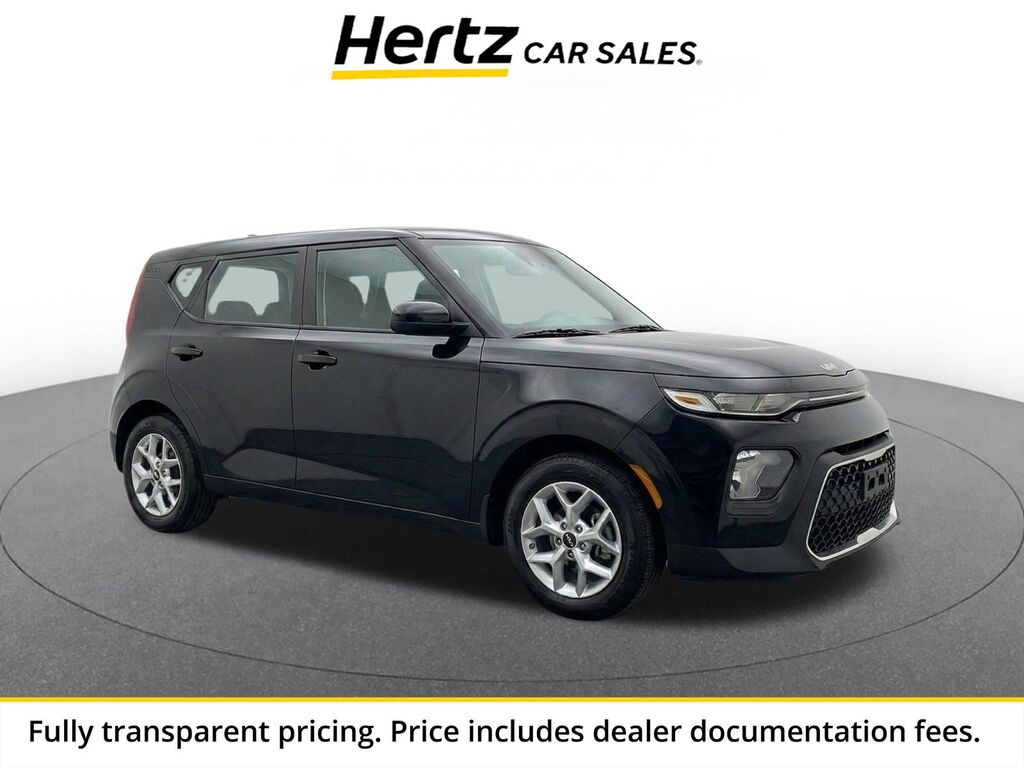 2025 Kia Soul LX — photo 1 of 2