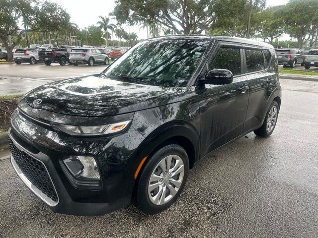 2021 Kia Soul LX — photo 1 of 30