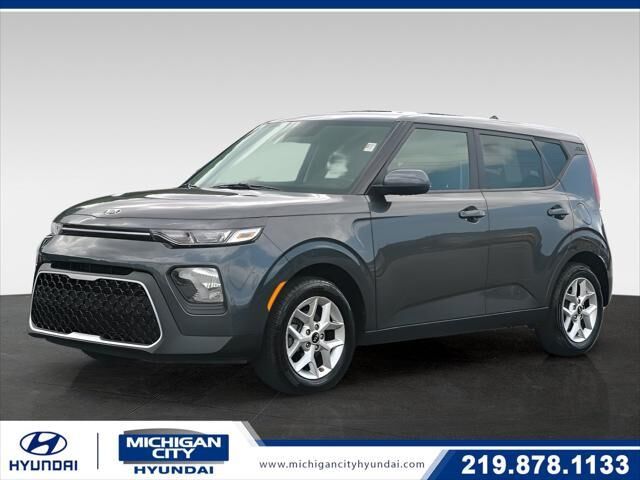 2021 Kia Soul S — photo 1 of 13