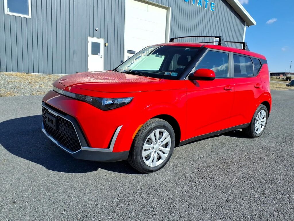 2023 Kia Soul LX — photo 1 of 13