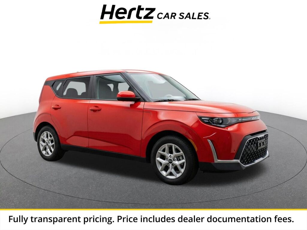 2025 Kia Soul LX — photo 1 of 2
