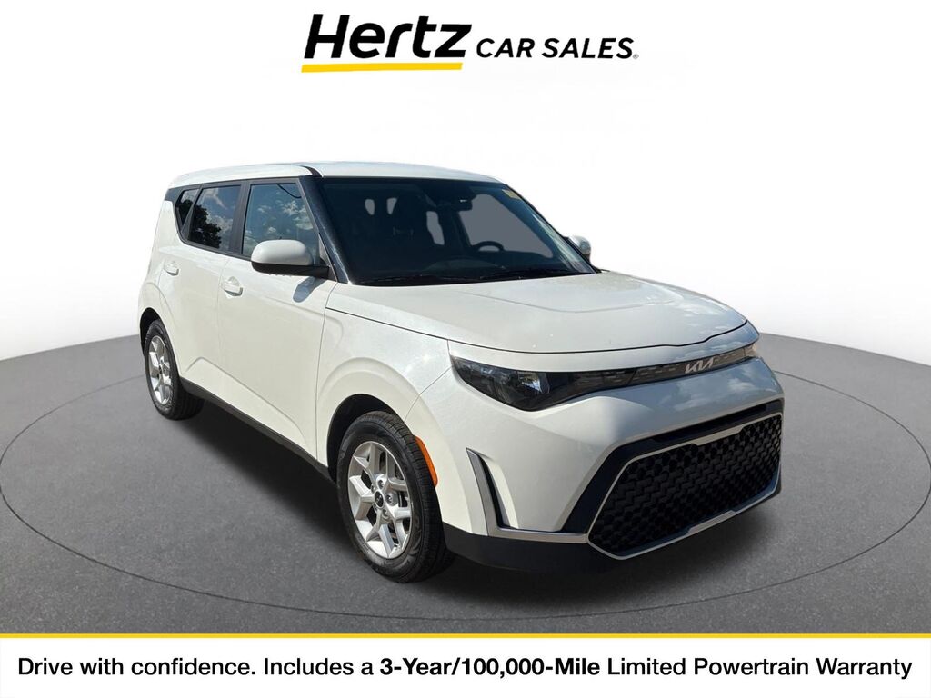 2025 Kia Soul LX — photo 1 of 11