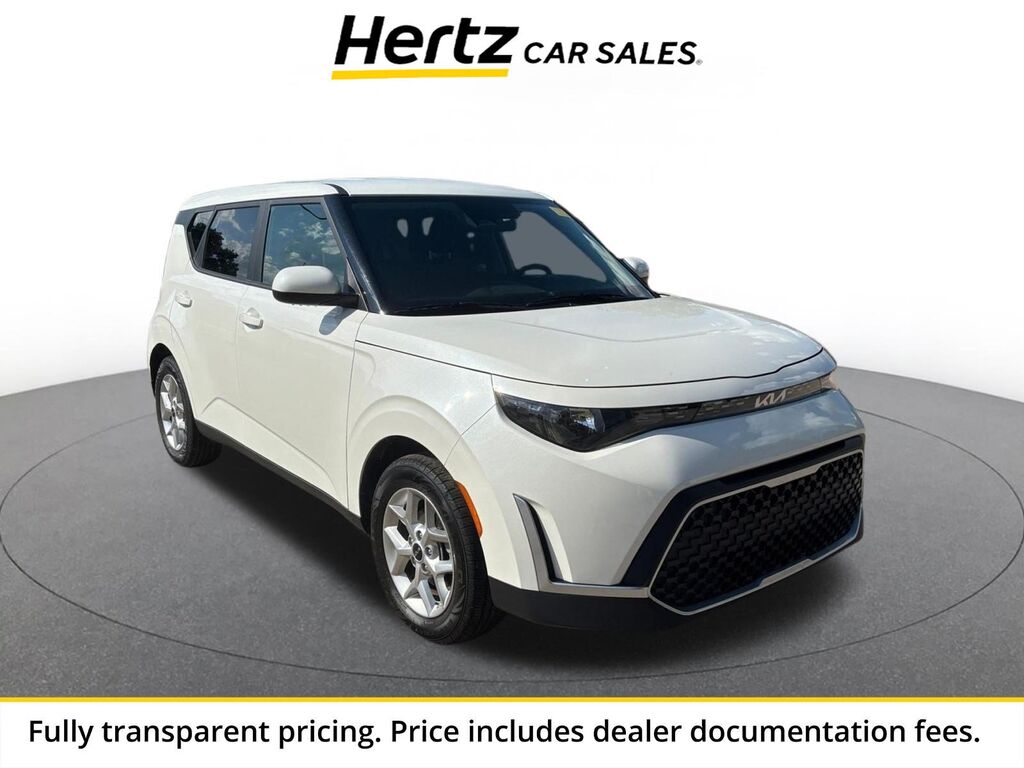 2025 Kia Soul LX — photo 1 of 1