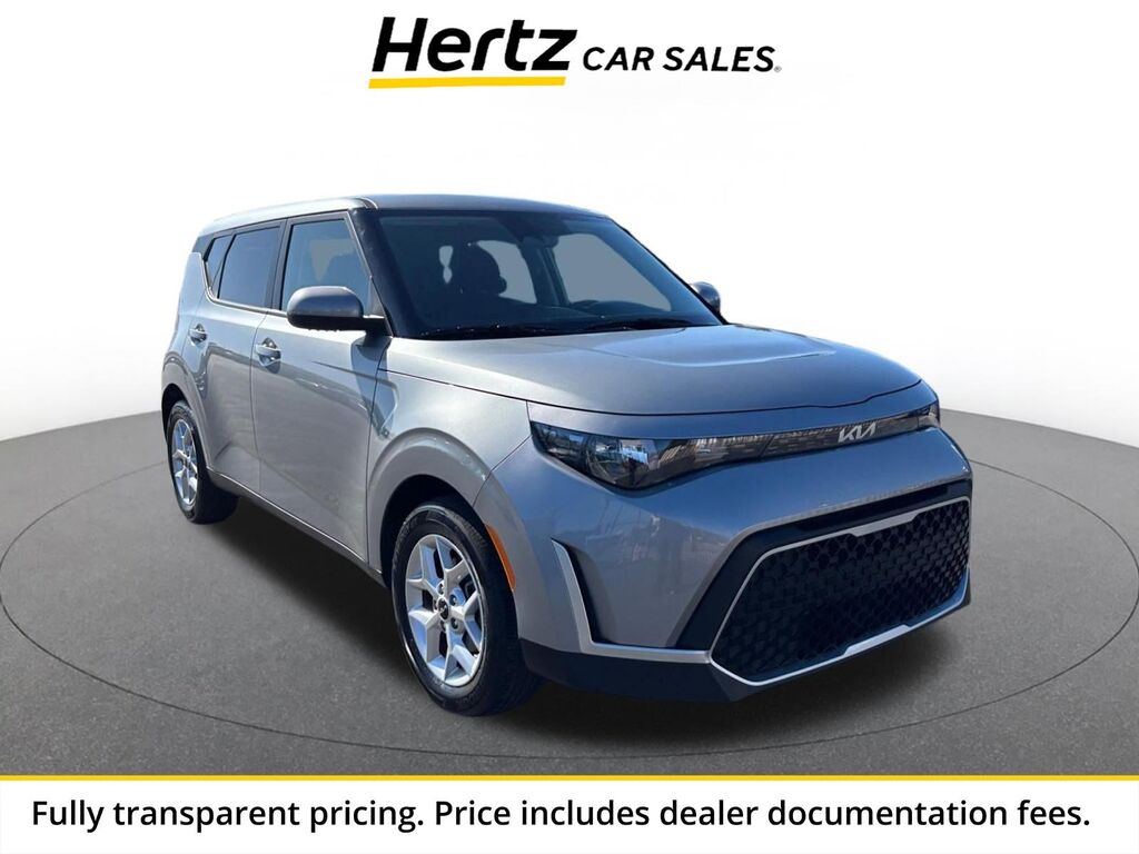 2025 Kia Soul LX — photo 1 of 13