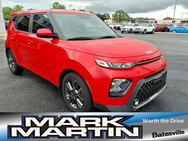 2022 Kia Soul EX — photo 1 of 26