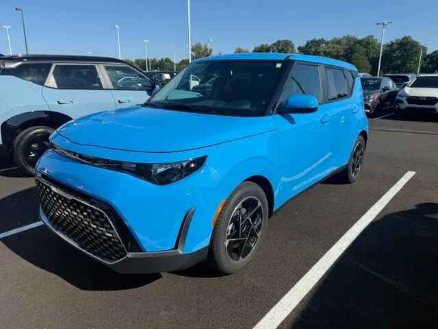 2024 Kia Soul EX — photo 1 of 13