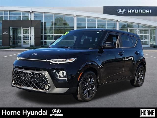 2020 Kia Soul EX — photo 1 of 13