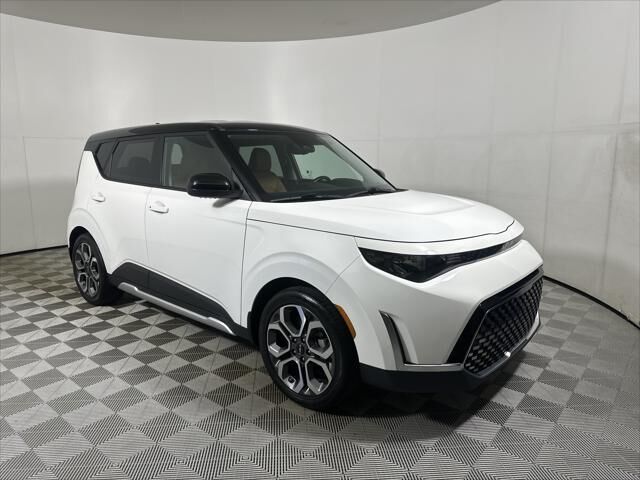 2025 Kia Soul EX — photo 1 of 13