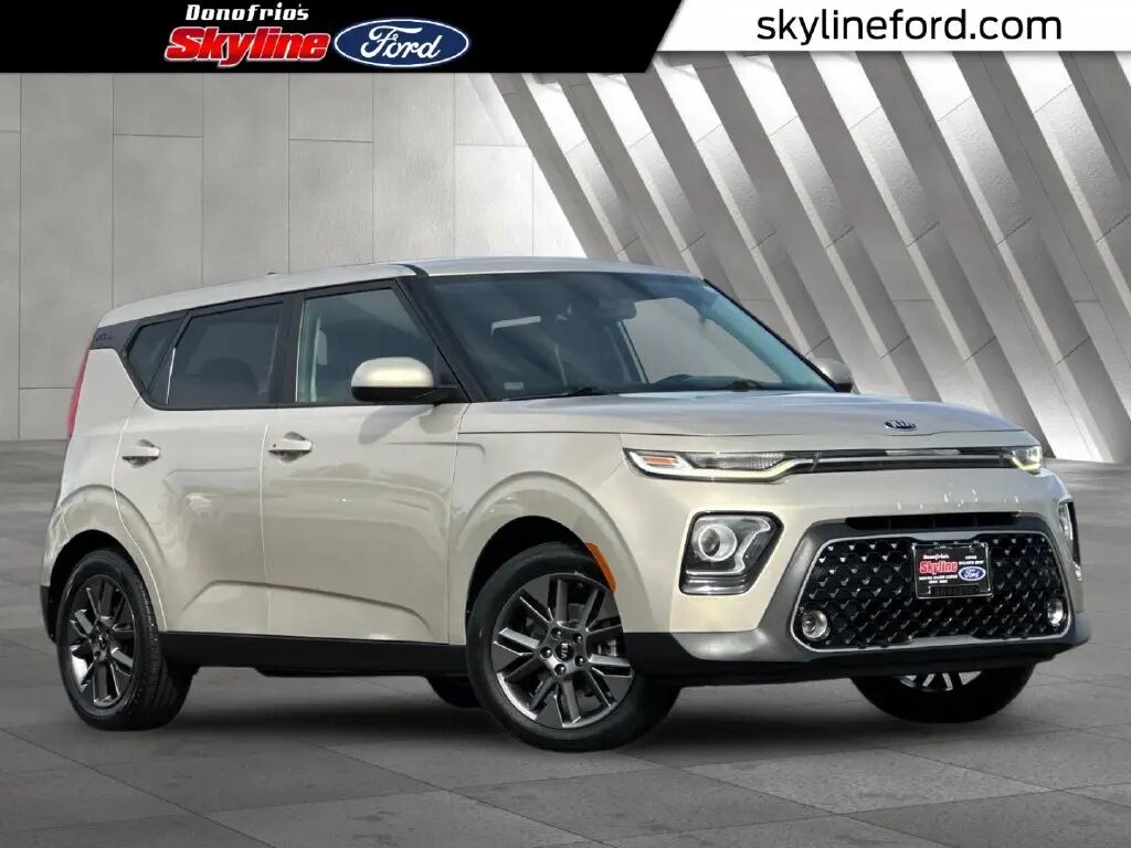 2020 Kia Soul EX — photo 1 of 13