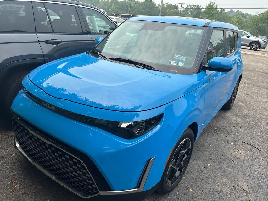 2024 Kia Soul EX — photo 1 of 2