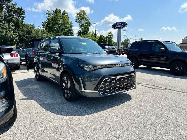 2023 Kia Soul GT-Line — photo 1 of 3