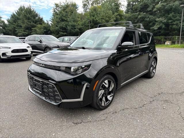 2024 Kia Soul GT-Line — photo 1 of 13