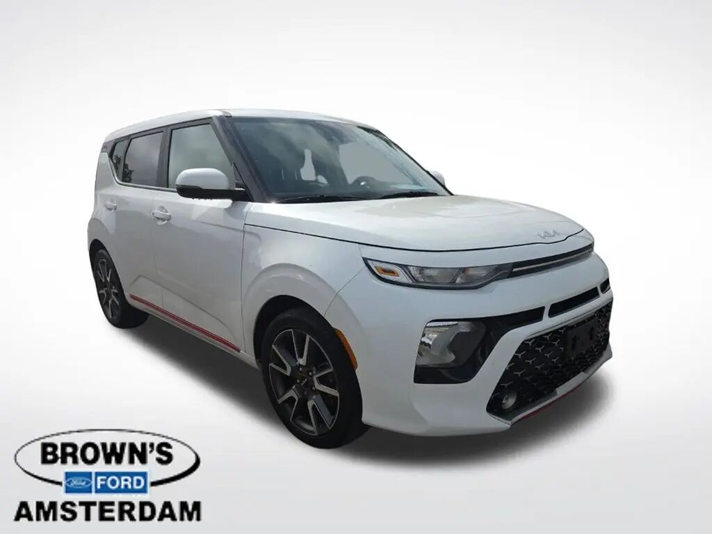 2022 Kia Soul GT-Line — photo 1 of 7