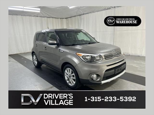 2019 Kia Soul + — photo 1 of 13