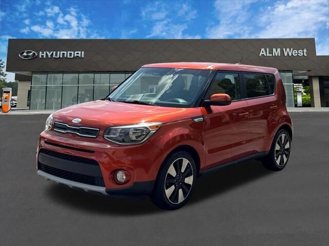 2019 Kia Soul + — photo 1 of 13