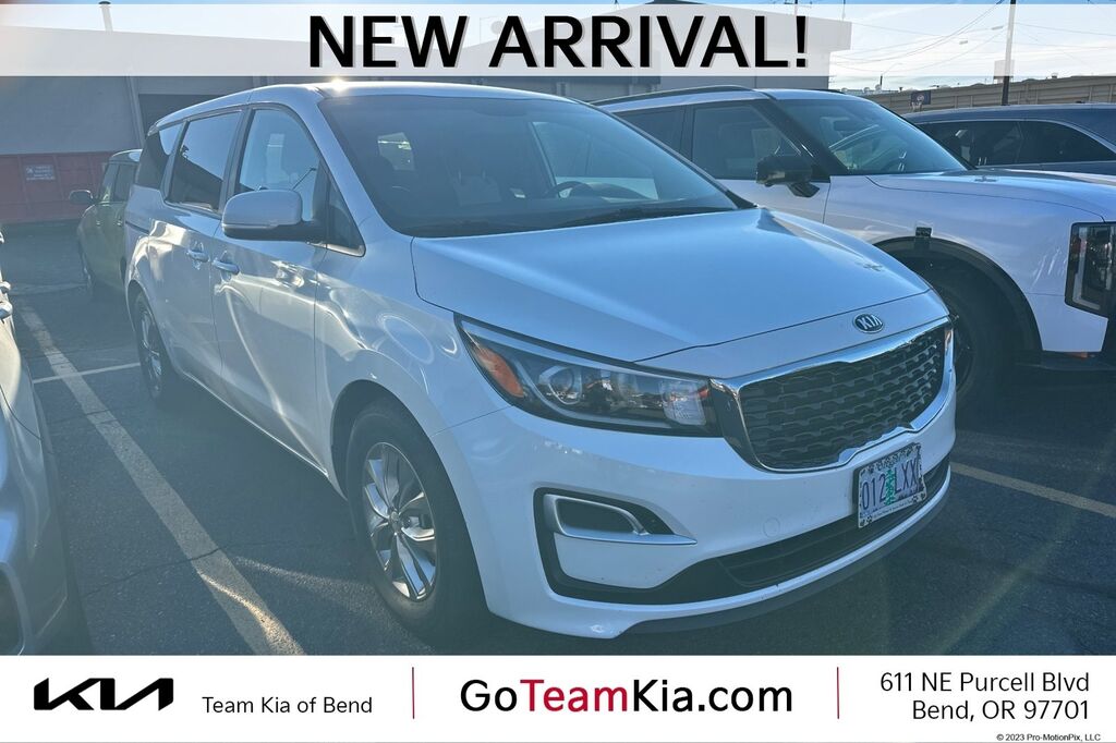 2020 Kia Sedona LX — photo 1 of 4