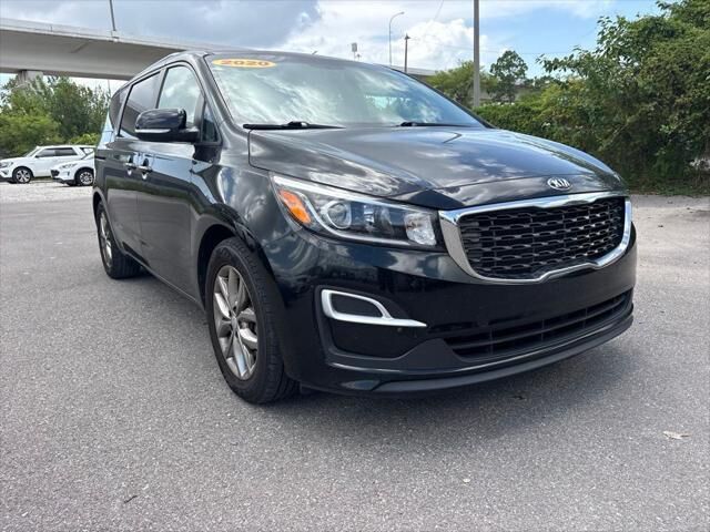 2020 Kia Sedona EX — photo 1 of 13
