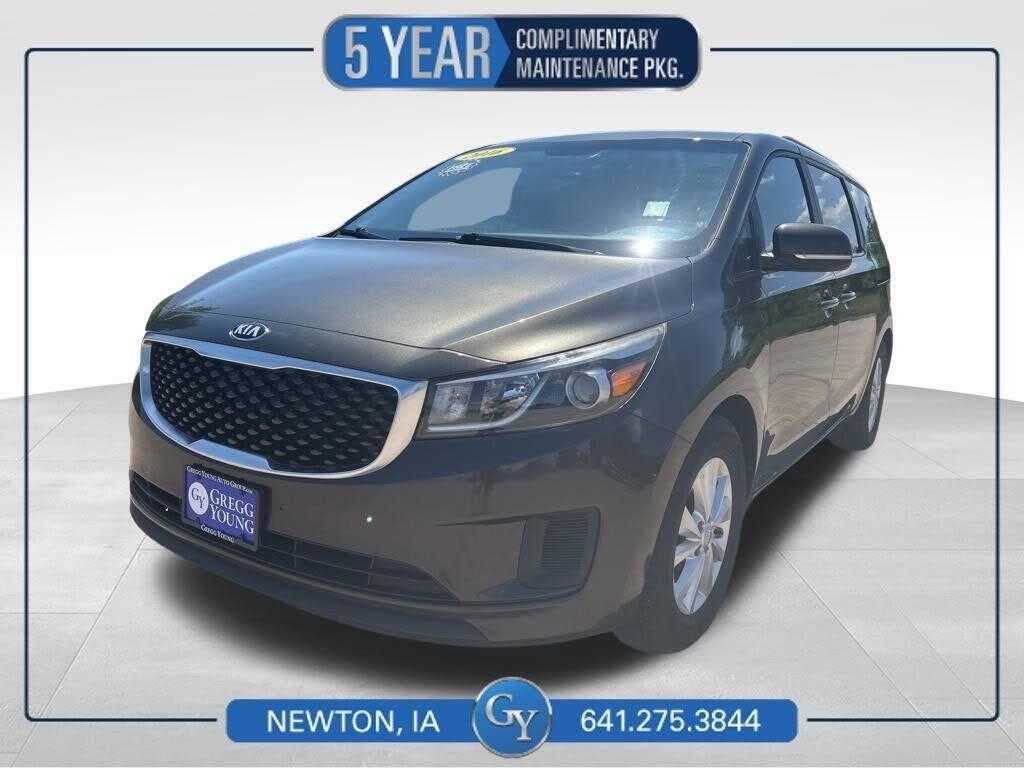2016 Kia Sedona LX — photo 1 of 1