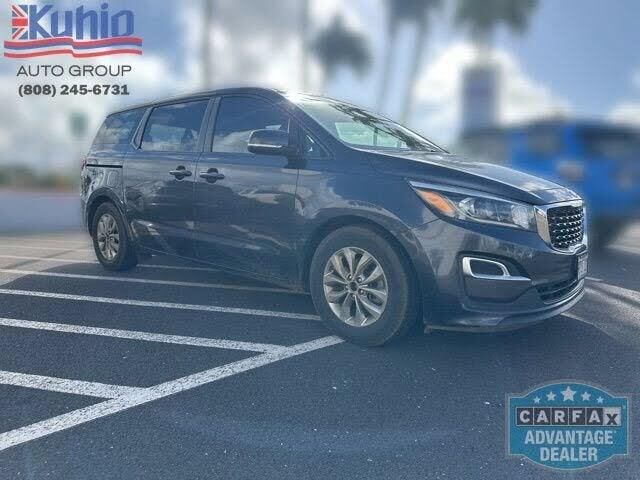 2019 Kia Sedona LX — photo 1 of 3