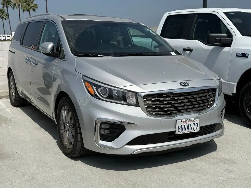 2021 Kia Sedona EX — photo 1 of 8