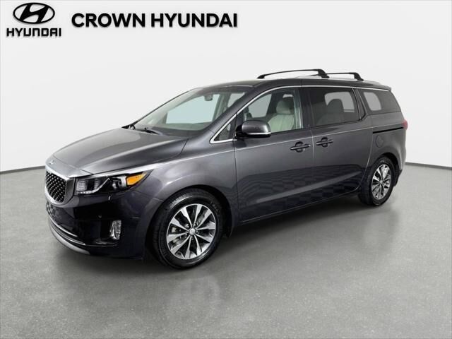 2017 Kia Sedona SX — photo 1 of 13