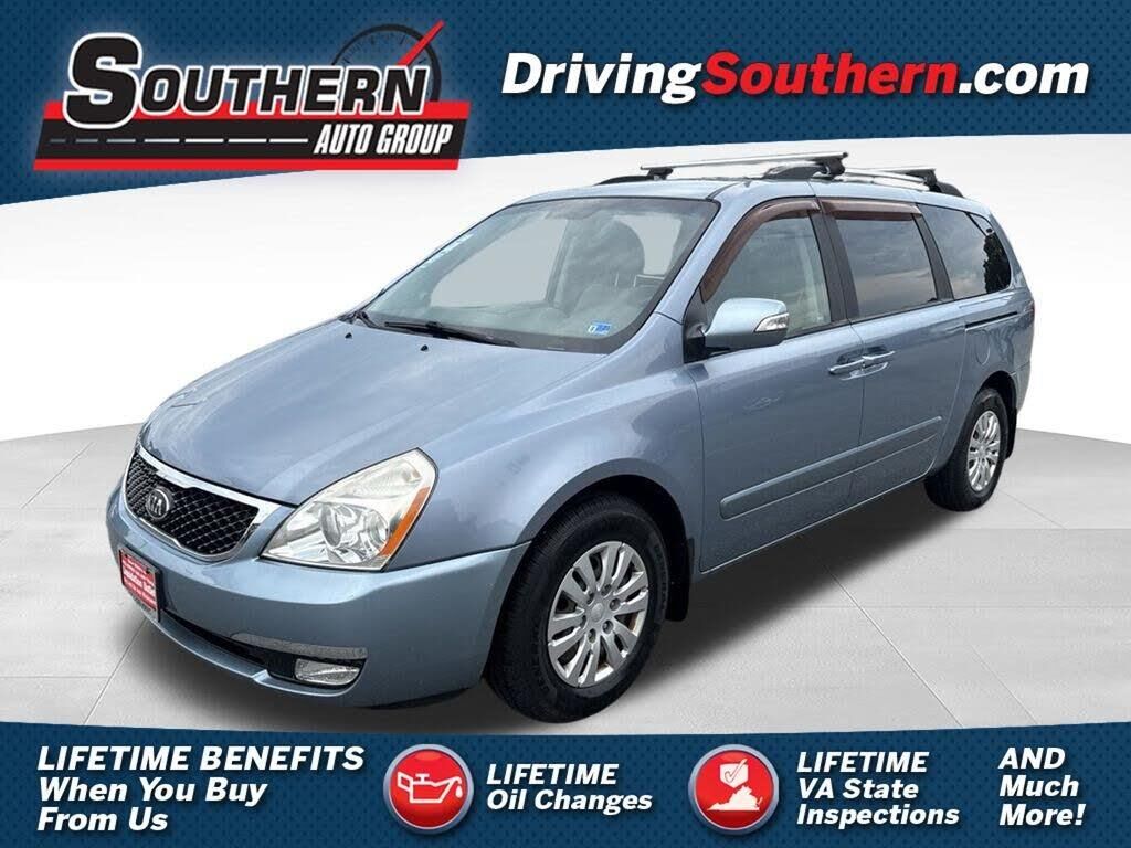 2014 Kia Sedona LX — photo 1 of 14