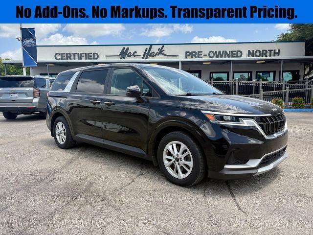 2022 Kia Carnival LX
