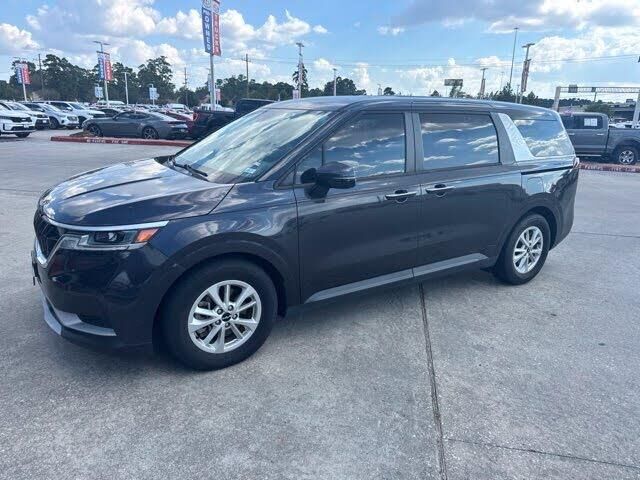 2022 Kia Carnival LX