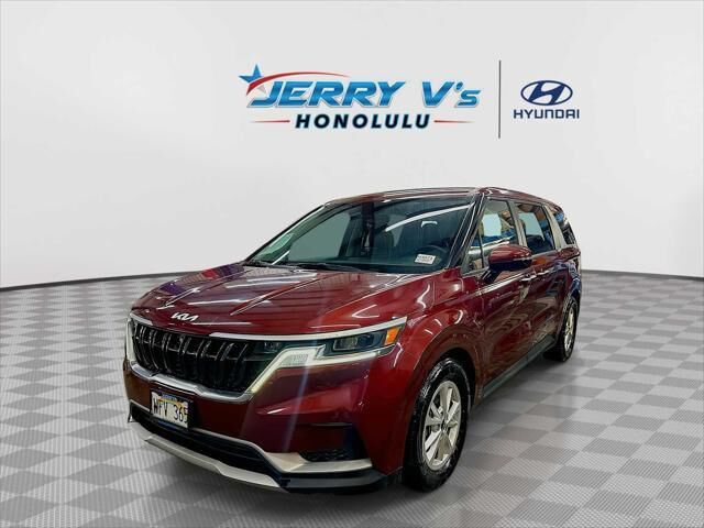 2022 Kia Carnival LX — photo 1 of 14