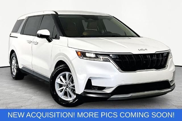 2023 Kia Carnival LX