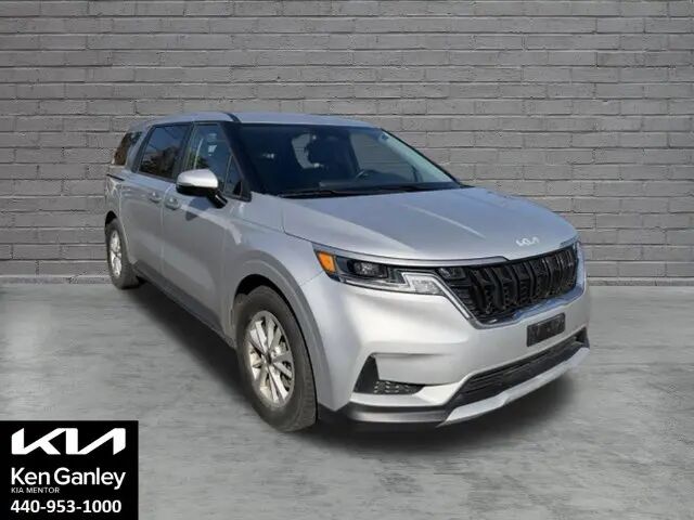 2022 Kia Carnival LX