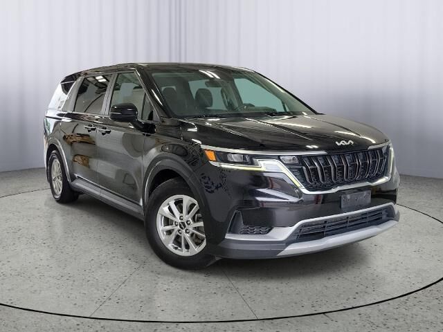 2022 Kia Carnival LX
