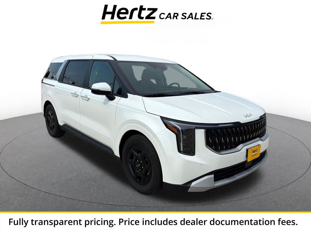 2026 Kia Carnival LXS — photo 1 of 13