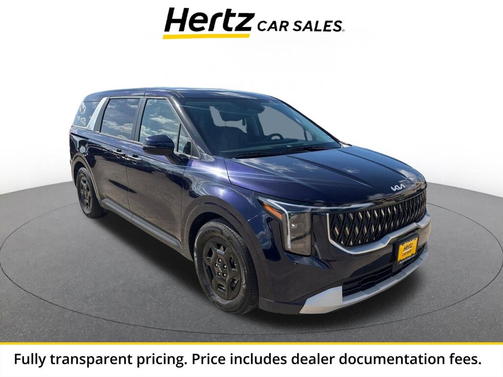 2026 Kia Carnival LXS — photo 1 of 13