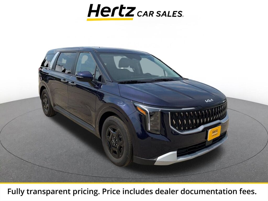 2026 Kia Carnival LXS — photo 1 of 13