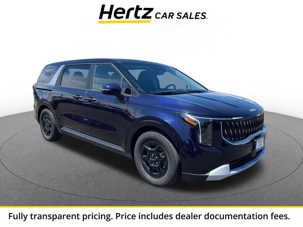 2026 Kia Carnival LXS — photo 1 of 13