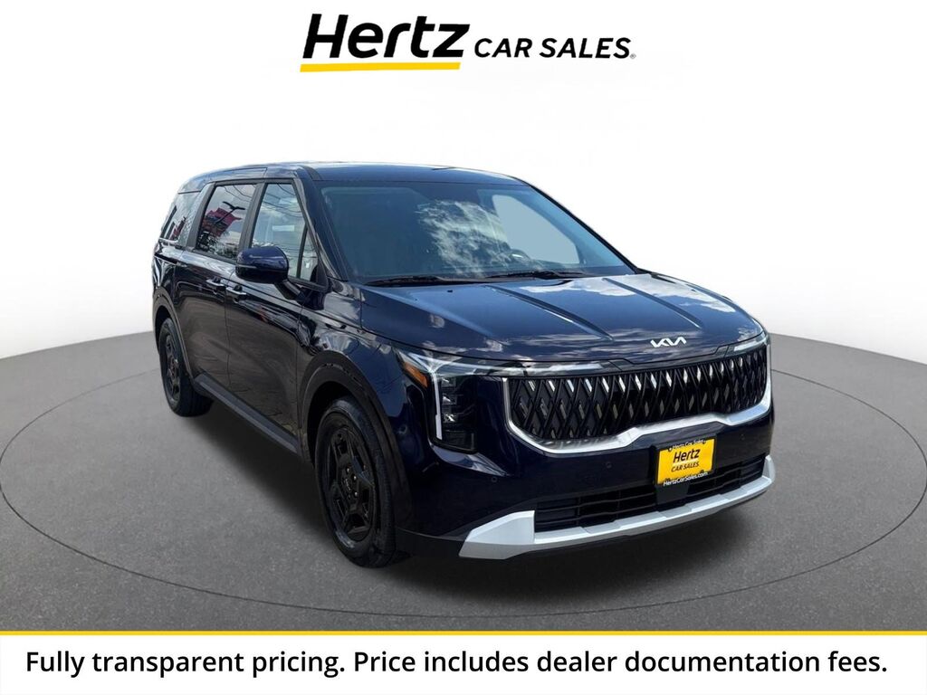 2026 Kia Carnival LXS — photo 1 of 13