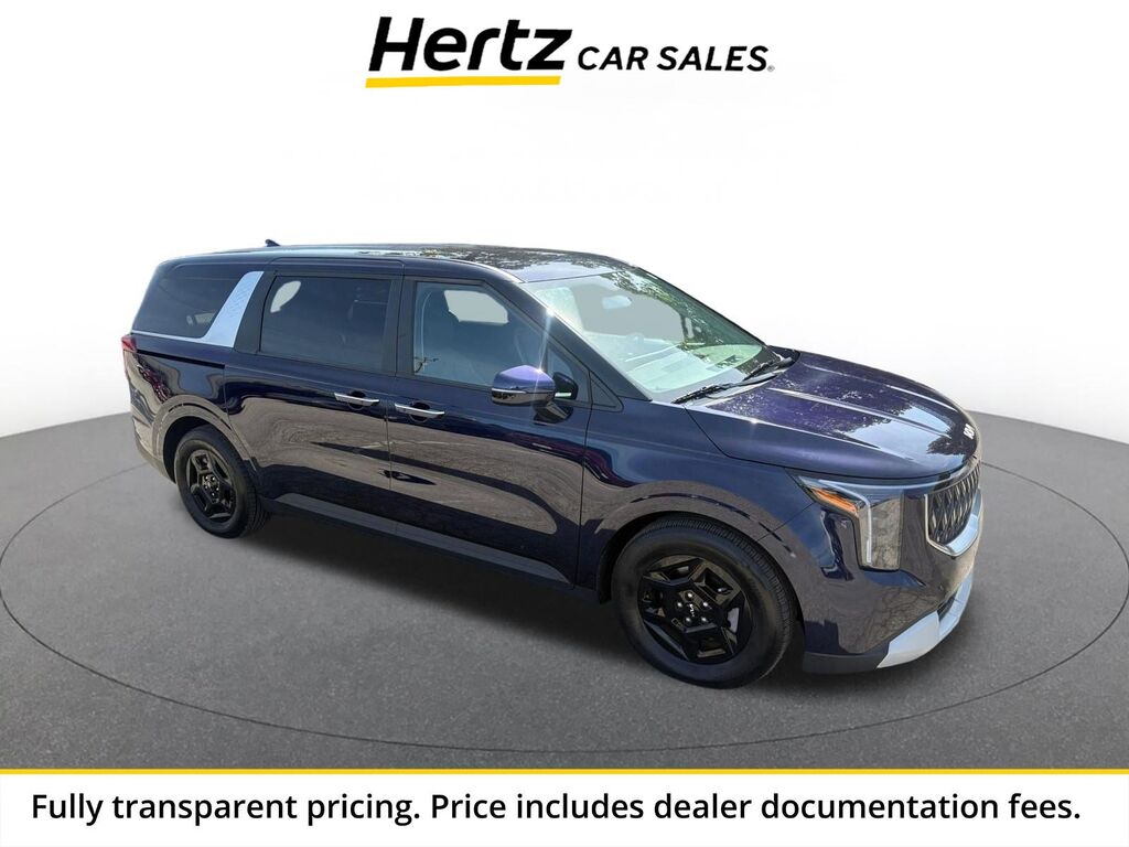 2026 Kia Carnival LXS — photo 1 of 13