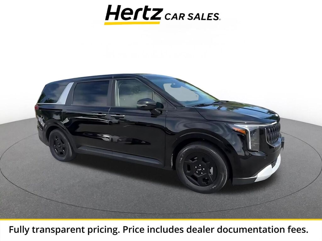 2026 Kia Carnival LXS — photo 1 of 15