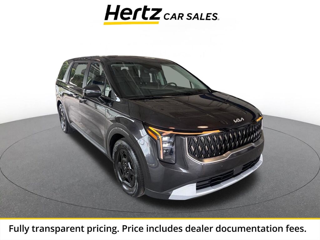 2026 Kia Carnival LXS — photo 1 of 13