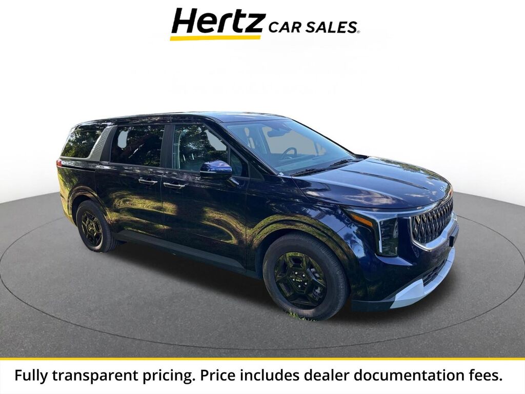 2026 Kia Carnival LXS — photo 1 of 13