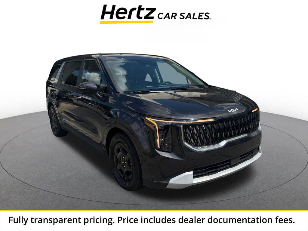 2026 Kia Carnival LXS — photo 1 of 13