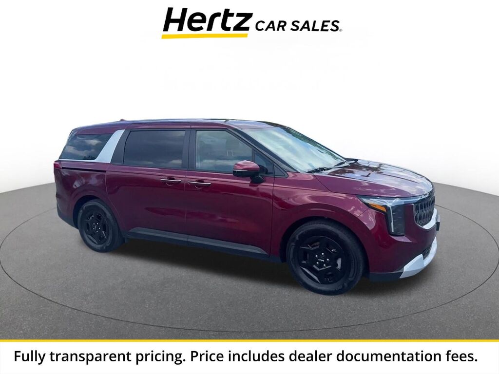 2026 Kia Carnival LXS — photo 1 of 13