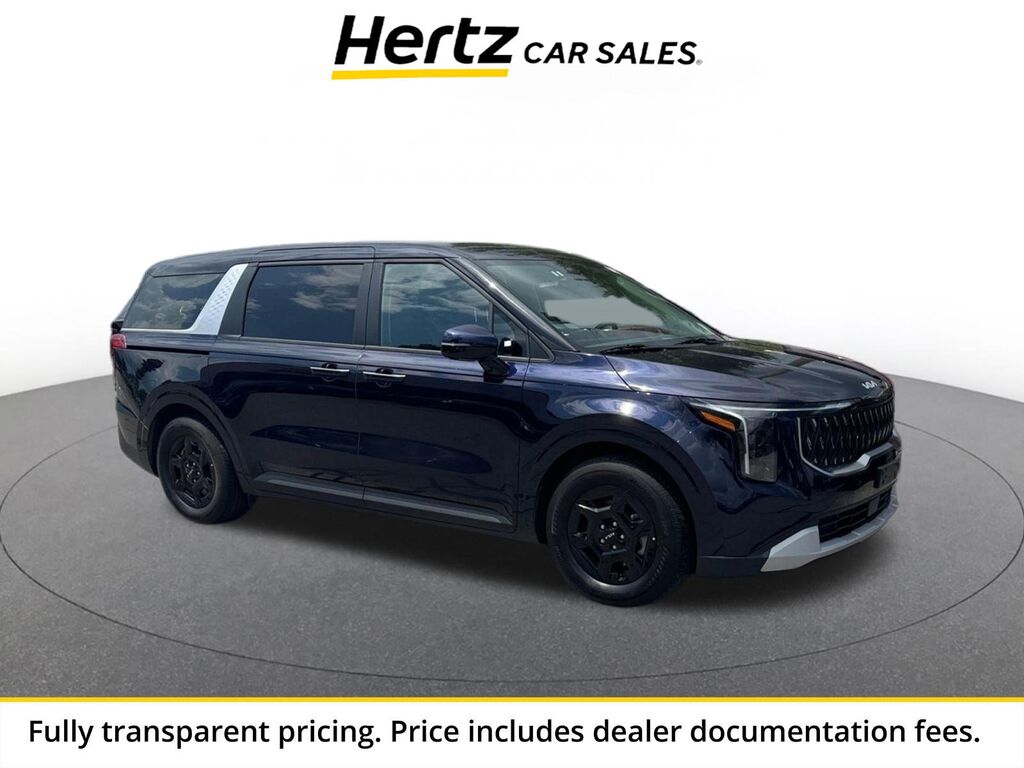 2026 Kia Carnival LXS — photo 1 of 13