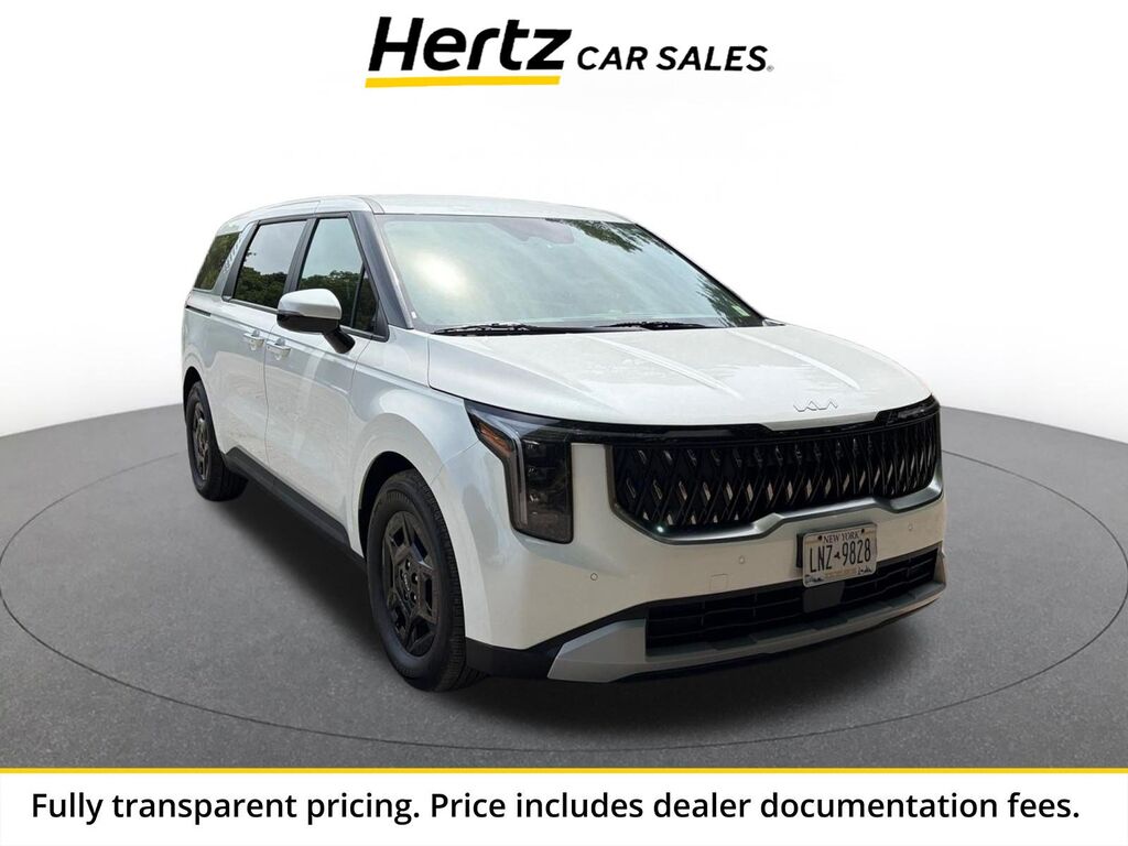 2026 Kia Carnival LXS — photo 1 of 13