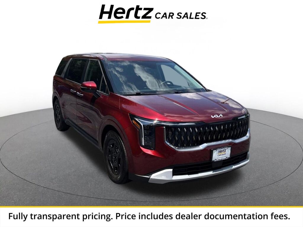 2026 Kia Carnival LXS — photo 1 of 13